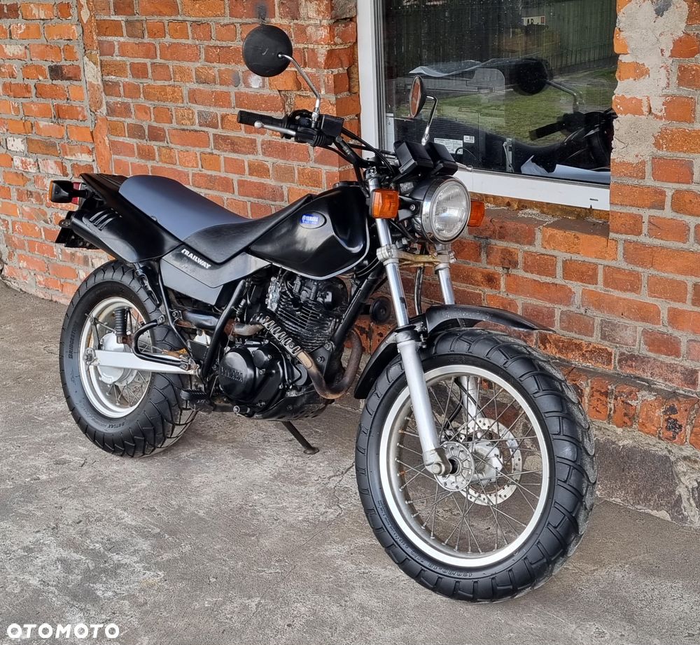 Yamaha TW - 1