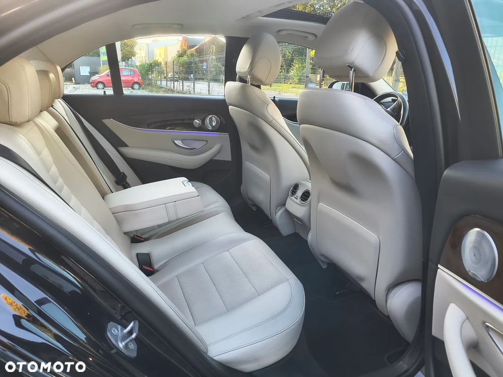 Mercedes-Benz Klasa E 200 9G-TRONIC - 10