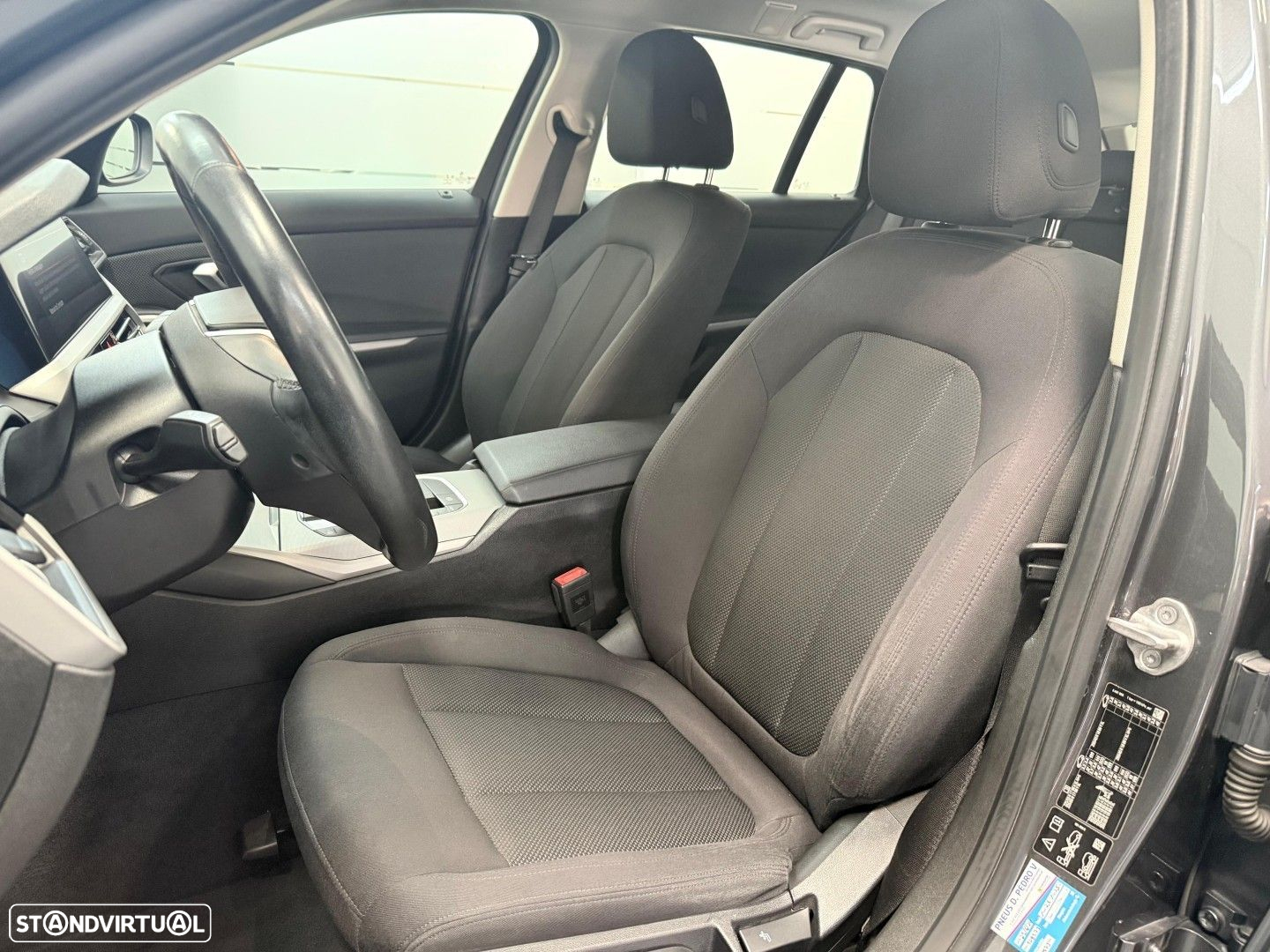 BMW 320 d Touring xDrive Line Sport Auto - 10