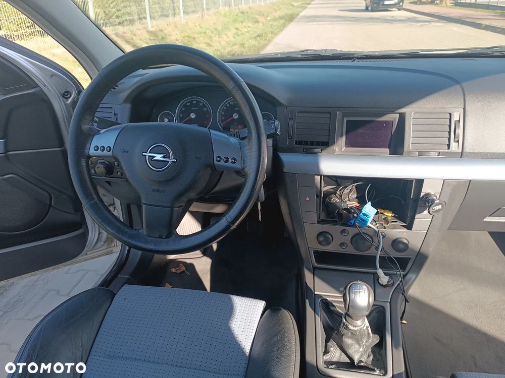 Opel Vectra 2.2 - 3