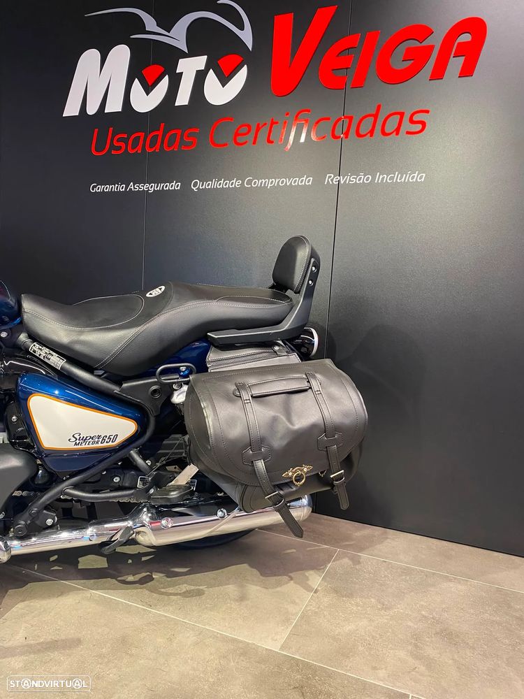 Royal Enfield Super Meteor 650 - 8