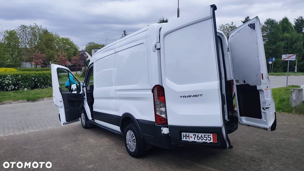 Ford Transit - 25