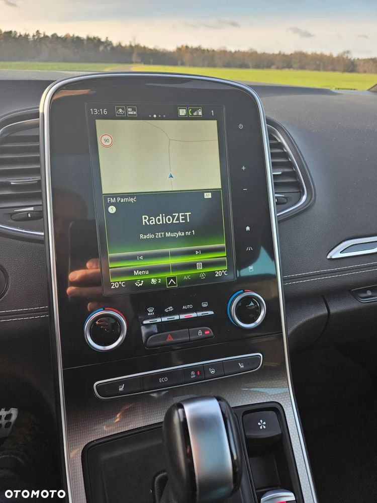 Renault Grand Scenic - 28