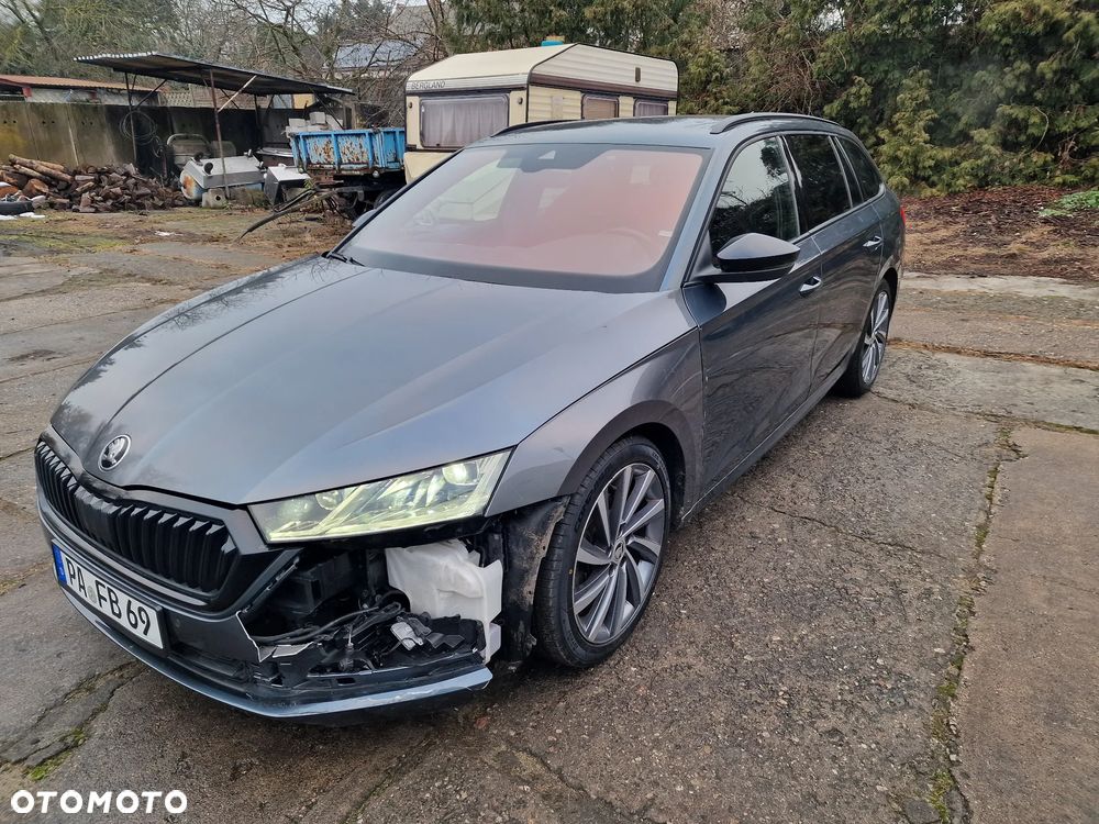 Skoda Octavia 2.0 TDI Sportline - 3