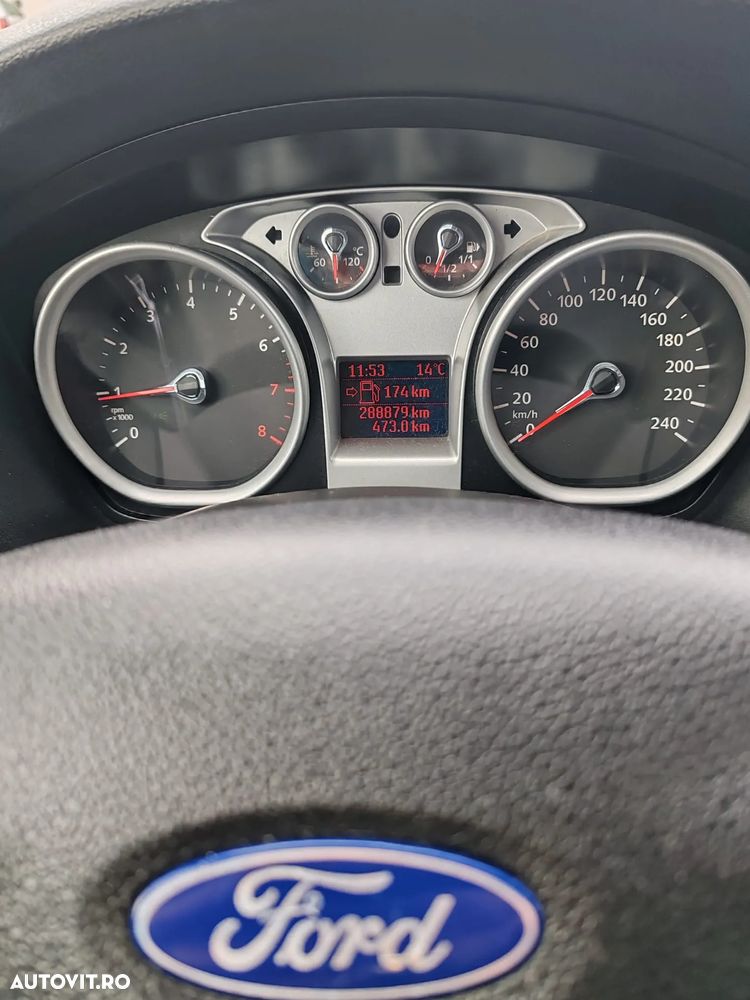 Ford Focus - 9