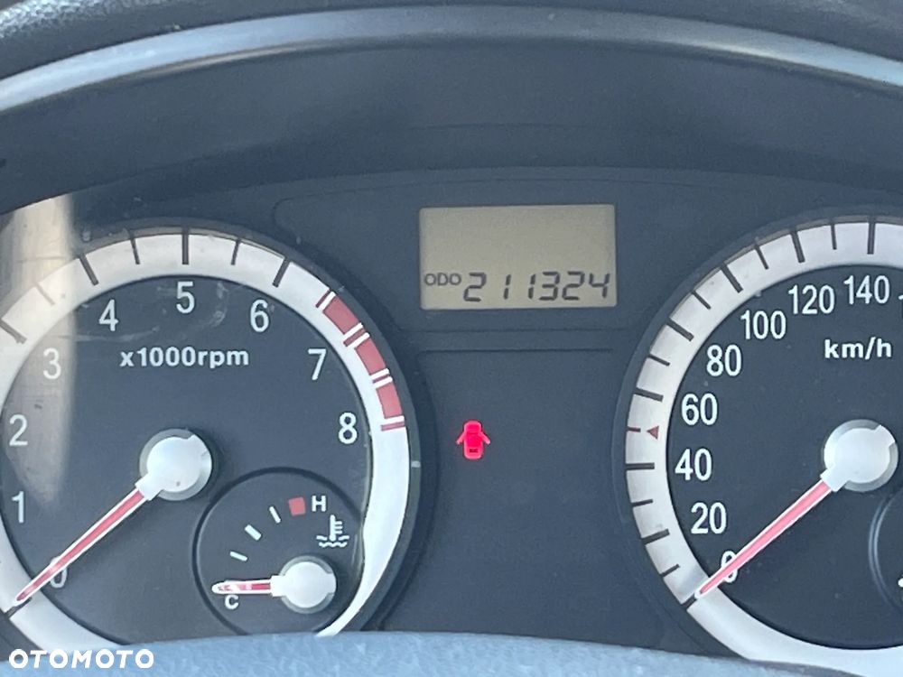 Kia Rio 1.4 (klm) / Comfort + - 11