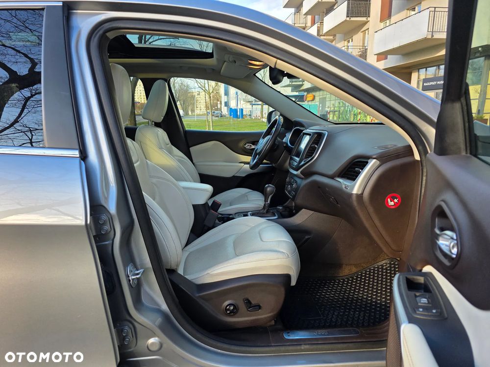 Jeep Cherokee 3.2 V6 Active Drive I Limited - 36