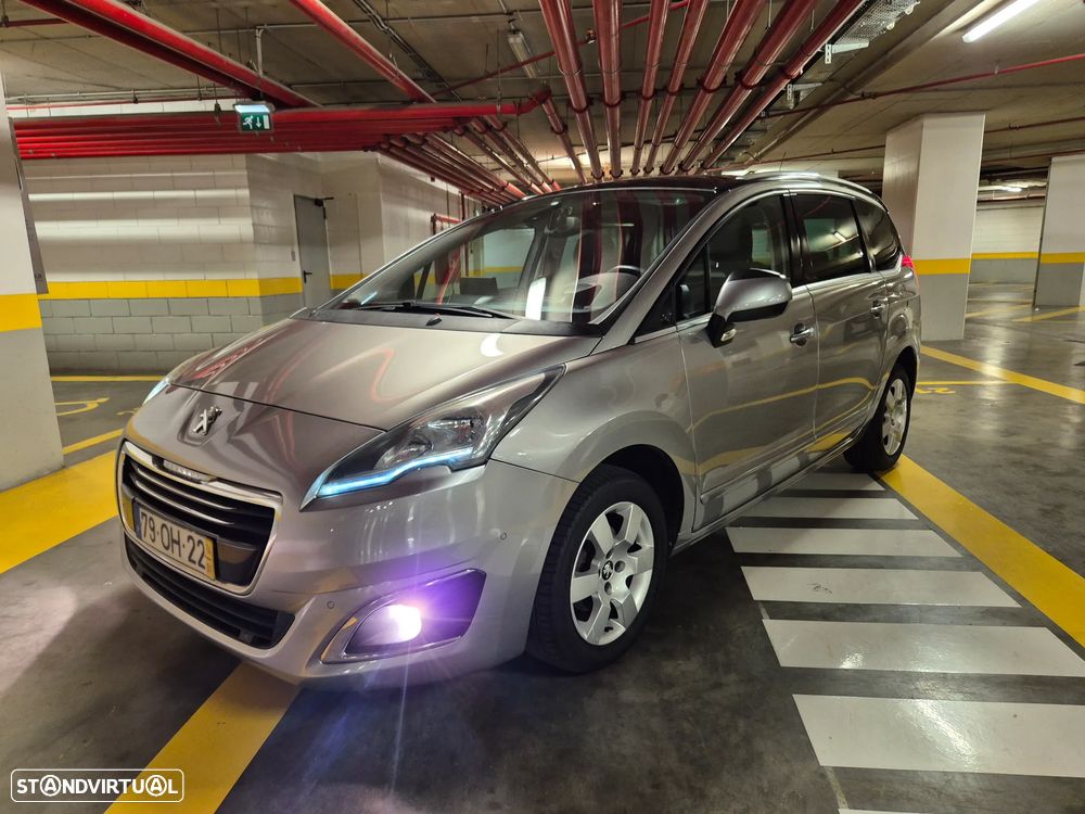 Peugeot 5008 1.6 HDi 7L Allure - 3