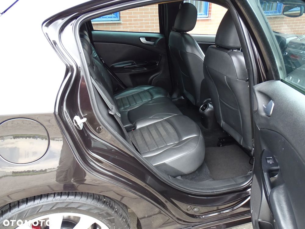 Alfa Romeo Giulietta 1750 TBi Quadrifoglio Verde - 24