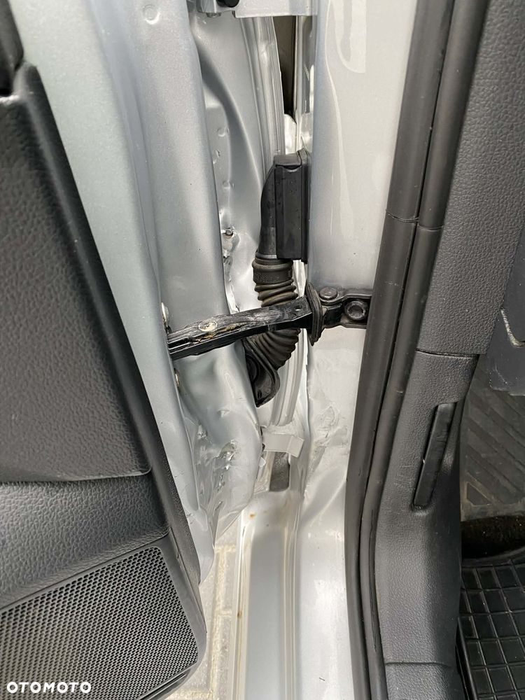 Volkswagen Golf 1.6 TDI BlueMotion Technology DSG Comfortline - 30