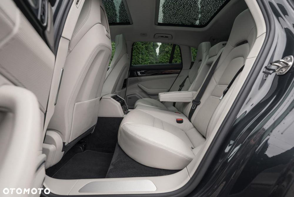 Porsche Panamera - 15