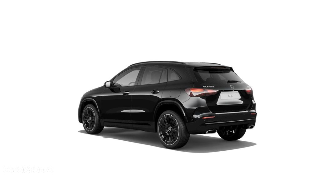 Mercedes-Benz GLA - 7