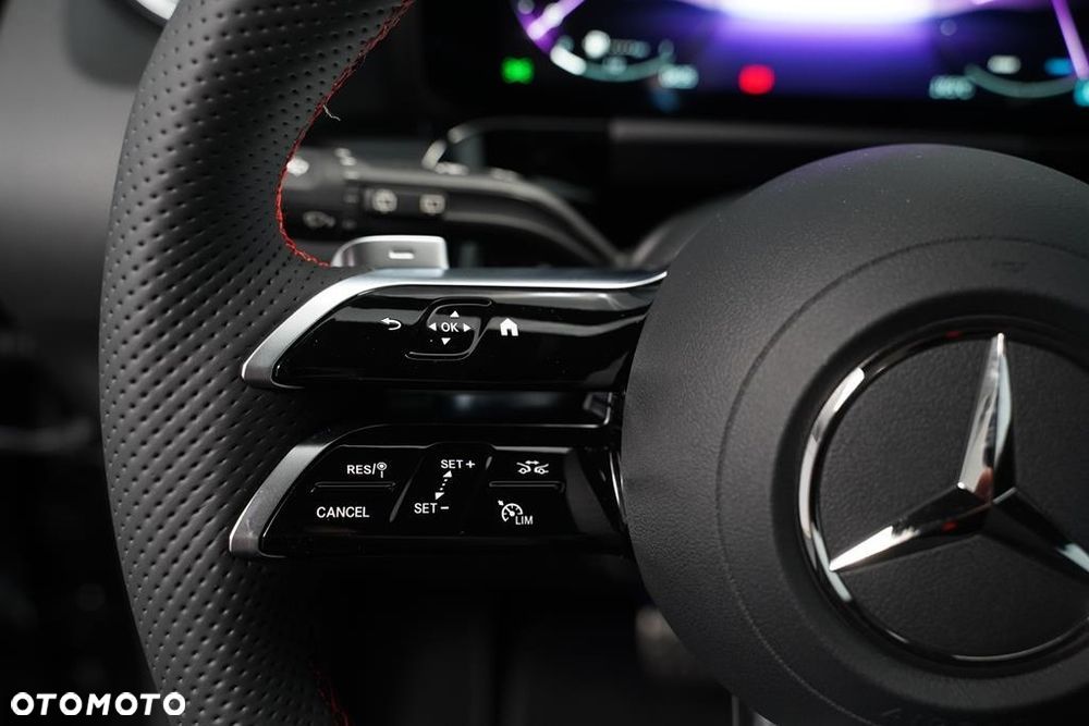 Mercedes-Benz GLA 200 mHEV AMG Line 7G-DCT - 12