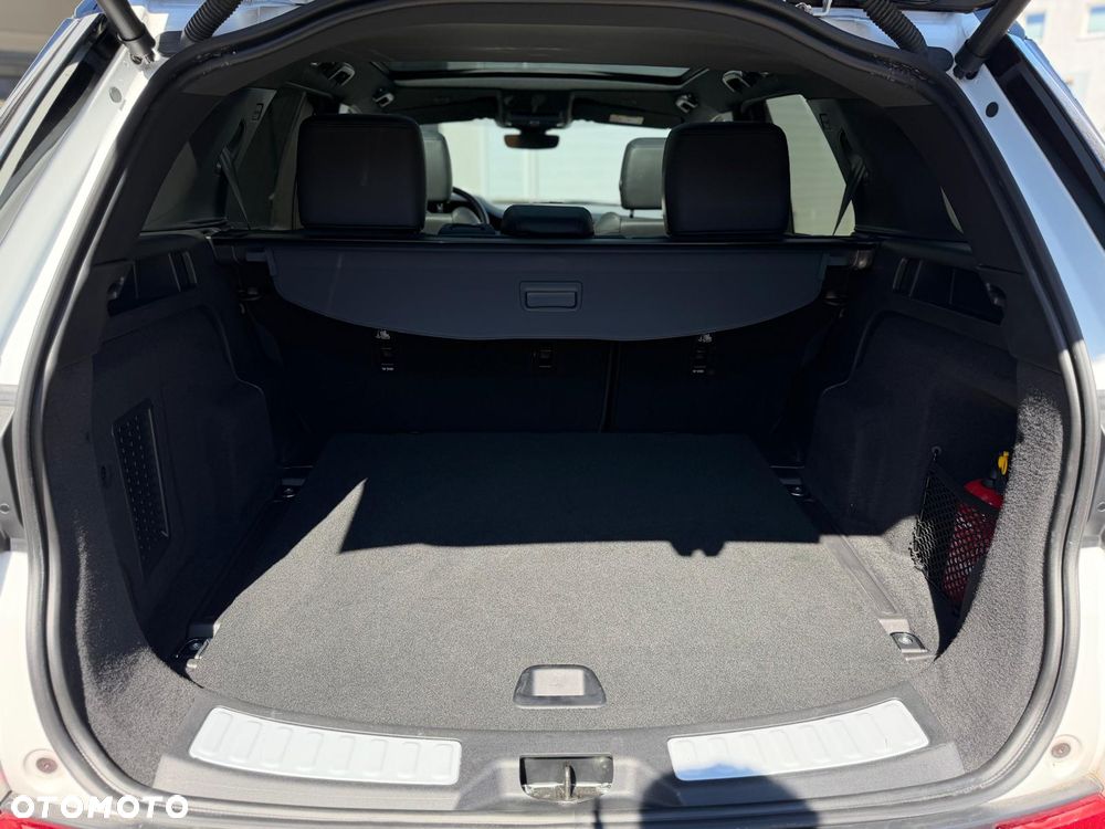 Land Rover Discovery Sport 2.0 D200 mHEV Dynamic SE - 23