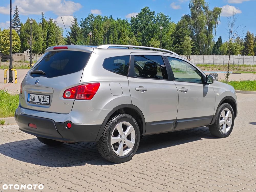 Nissan Qashqai+2 - 20