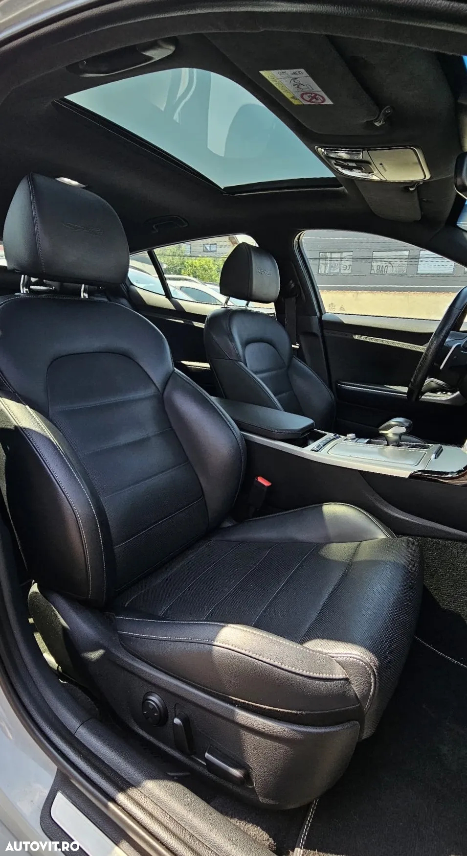 Kia Stinger 2.0 T-GDI RWD GT Line - 16