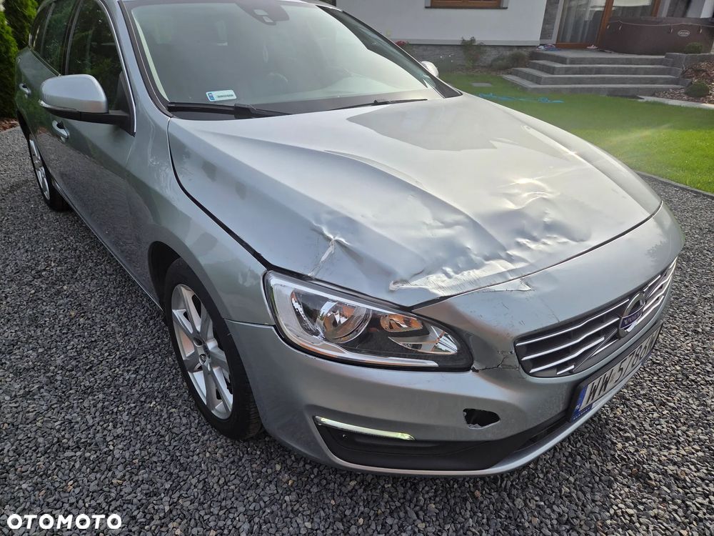Volvo V60 D3 Drive-E Momentum - 10