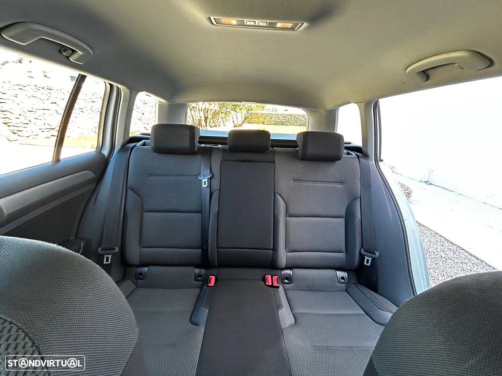 VW Golf Variant 1.6 TDi BlueMotion DSG Comfortline - 16