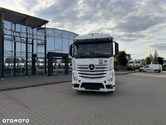 Mercedes-Benz 2545