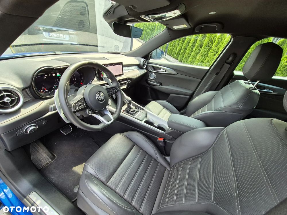Alfa Romeo Tonale 1.3 VGT Plug-In-Hybrid Q4 Edizione Speciale - 14