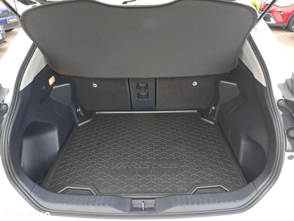 Toyota Yaris Cross Hybrid 1.5 Executive 4x4 - 12