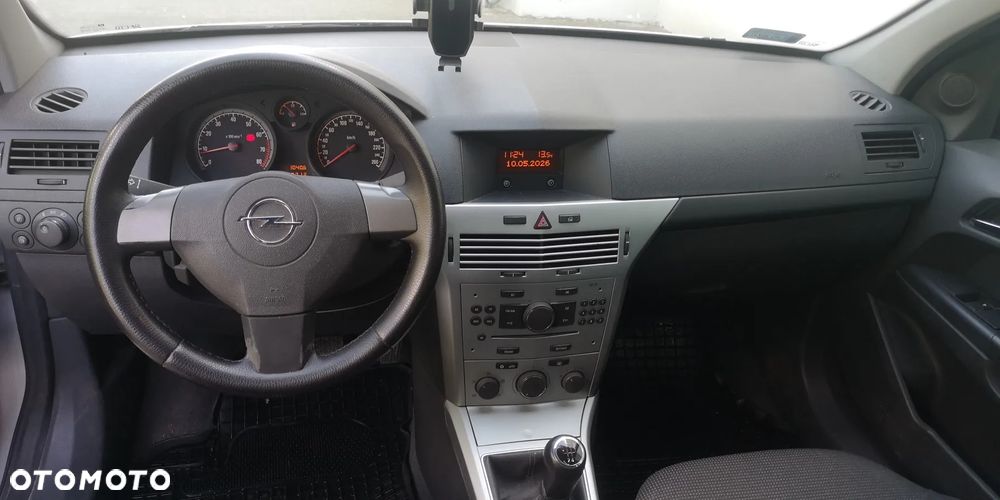 Opel Astra 1.6 - 9