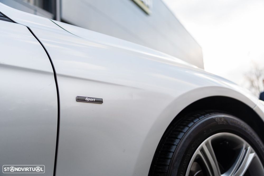 BMW 318 d Line Sport - 25