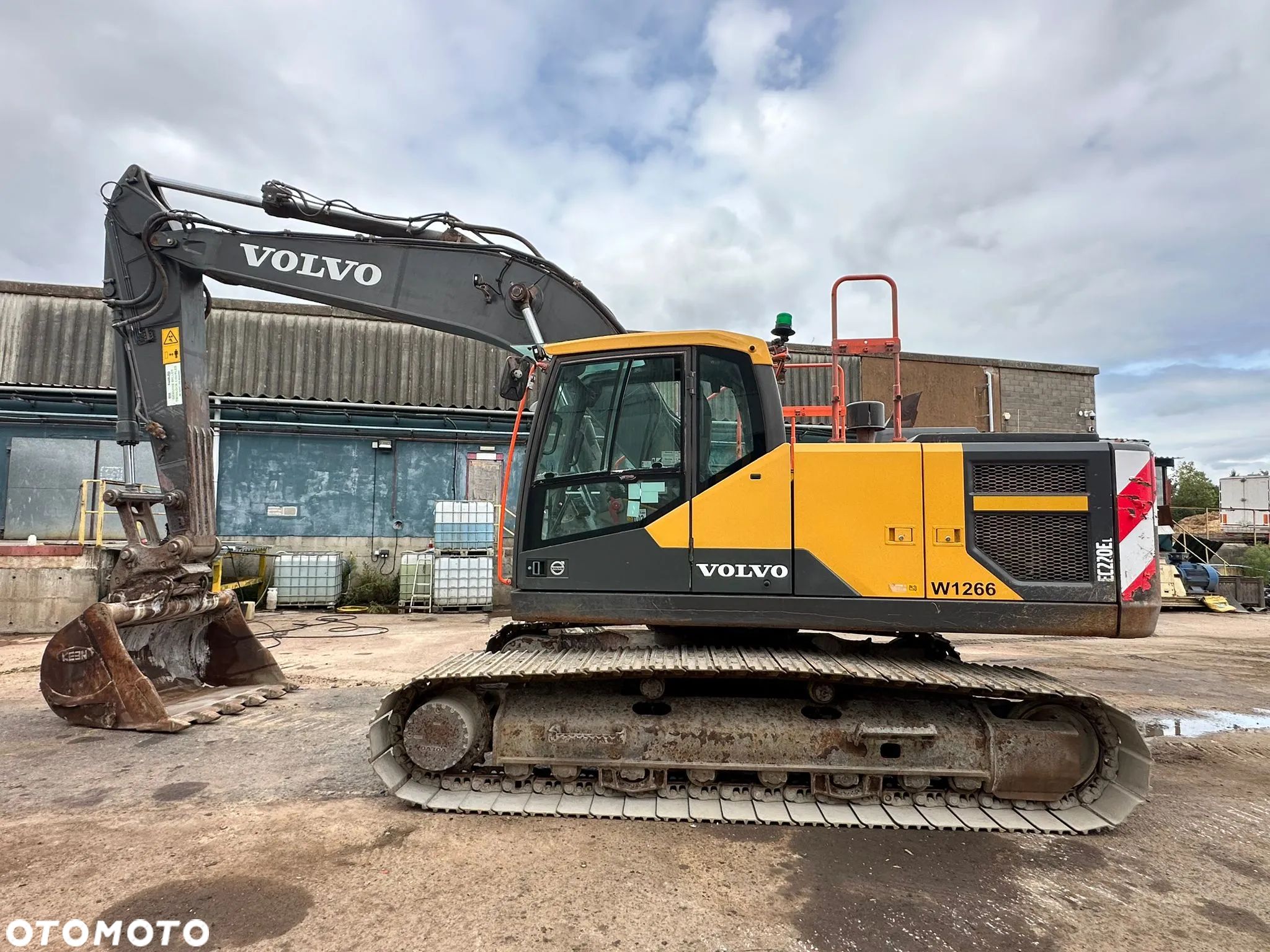 Volvo EC220 EL - 1