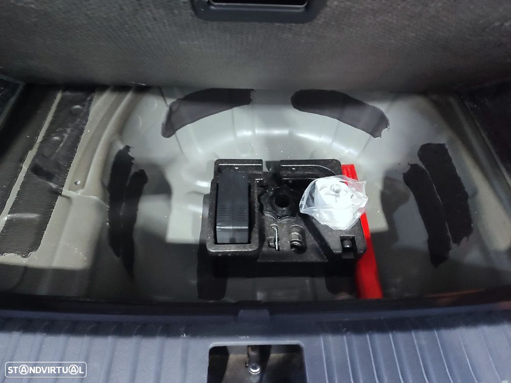 SEAT Arona 1.0 TSI Style - 29