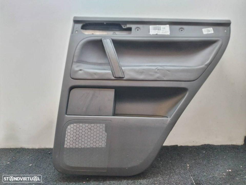 FORRA DA PORTA TRASEIRA DIREITA VOLKSWAGEN TOUAREG 7LA - 1