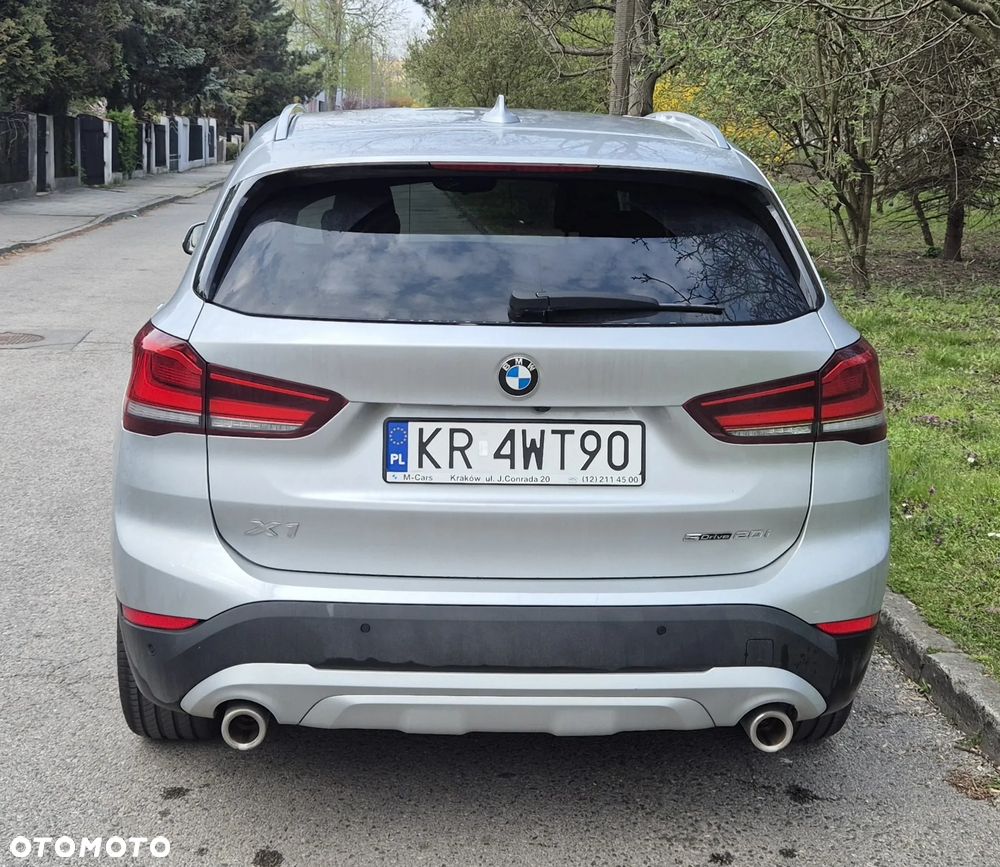 BMW X1 sDrive20i xLine - 4