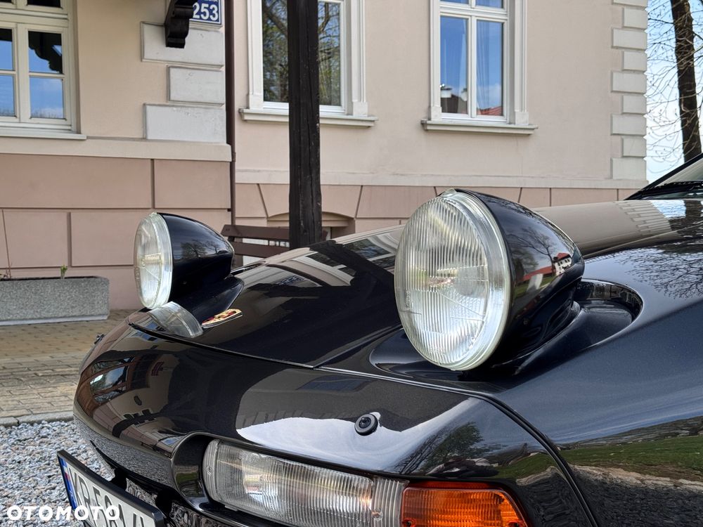 Porsche 928 - 10