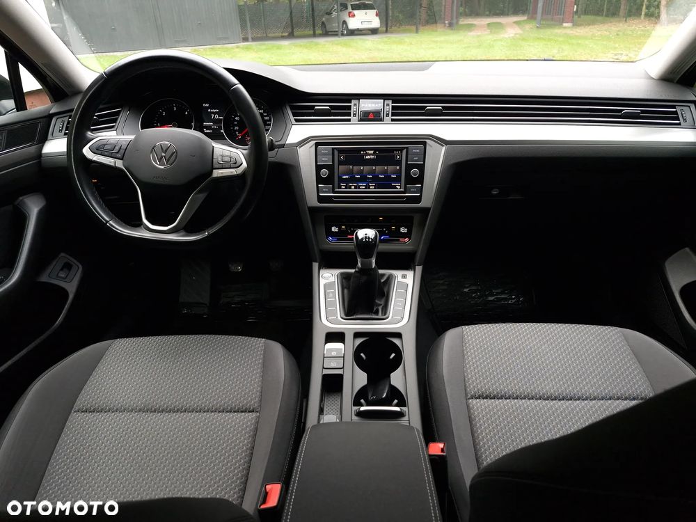 Volkswagen Passat 2.0 TDI BMT Comfortline - 9