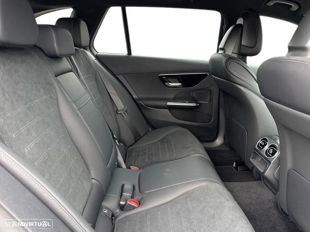Mercedes-Benz C 300 e AMG Line - 10