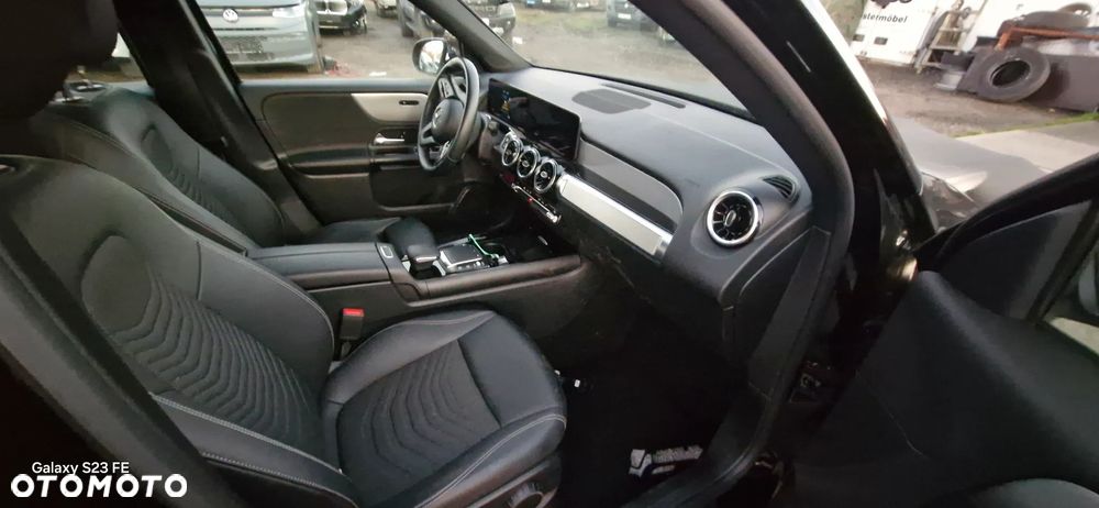 Mercedes-Benz GLB 200 d 4-Matic 8G-DCT - 14