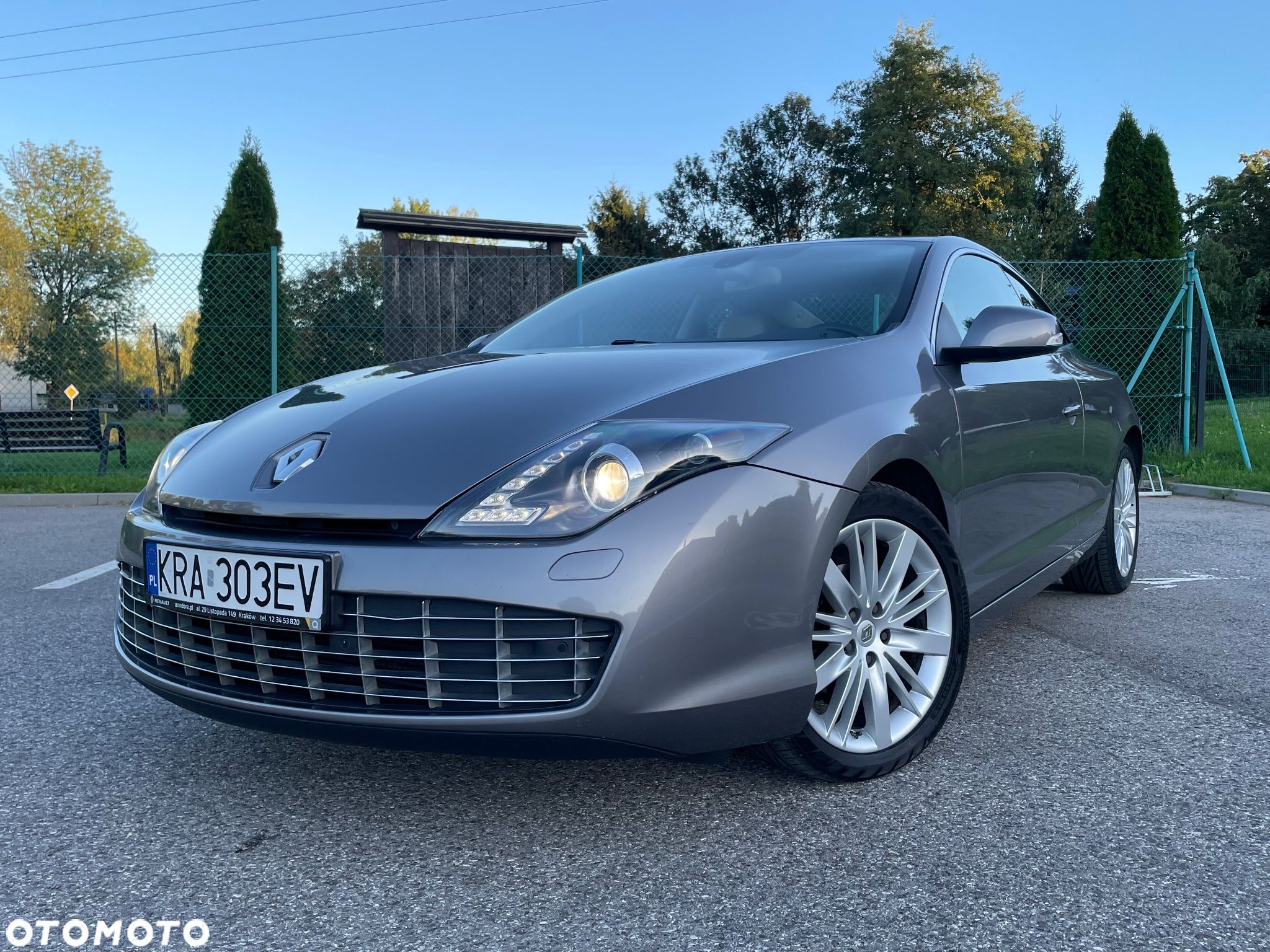 Renault Laguna Coupe dCi 150 FAP - 1