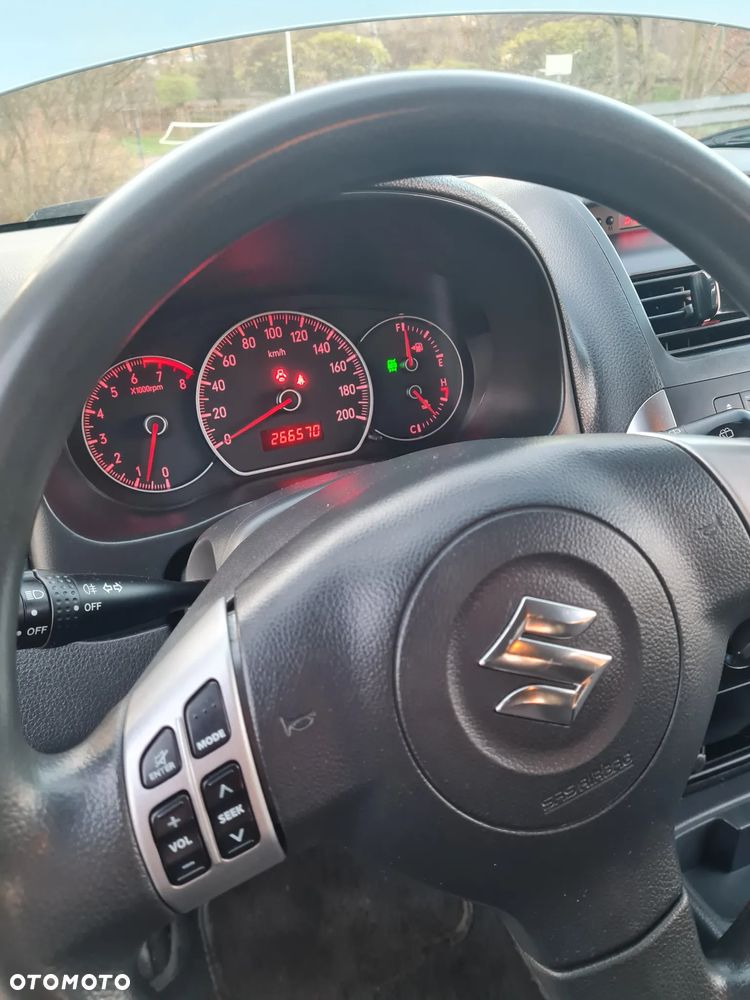 Suzuki SX4 1.6 GS / Premium - 6