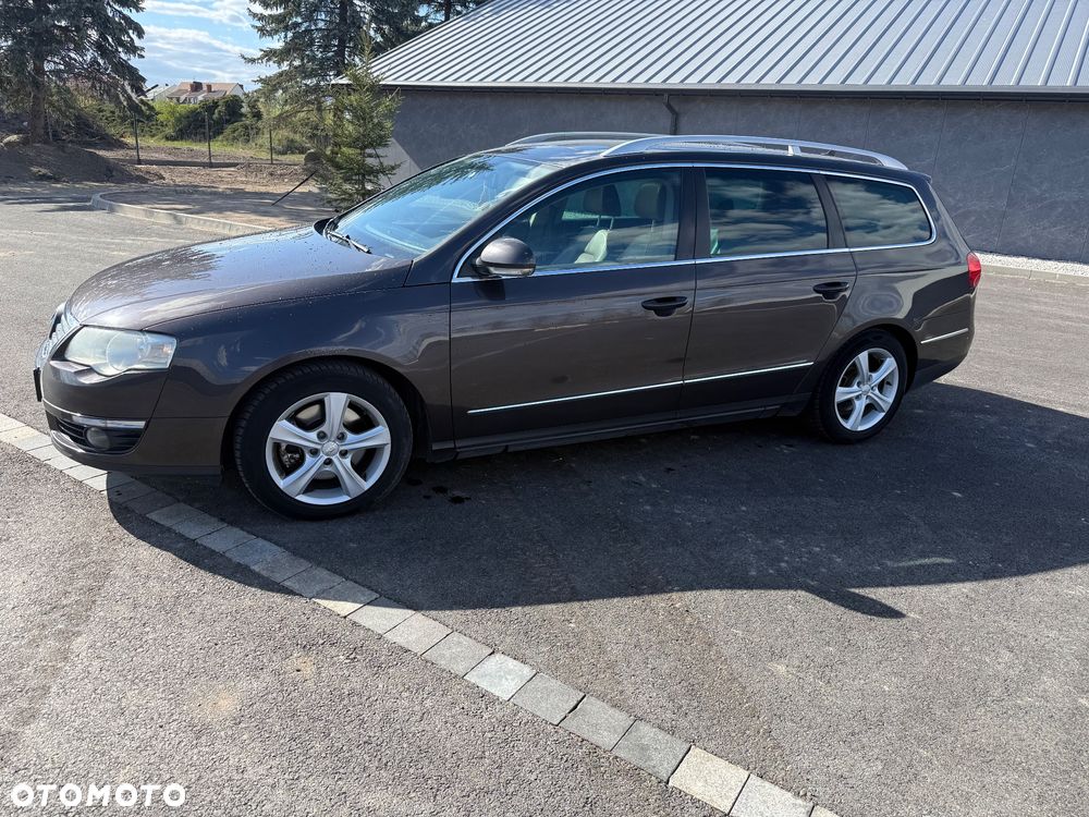 Volkswagen Passat 2.0 TDI DPF DSG Sportline - 2