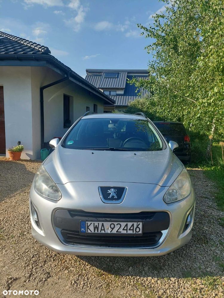 Peugeot 308 - 1