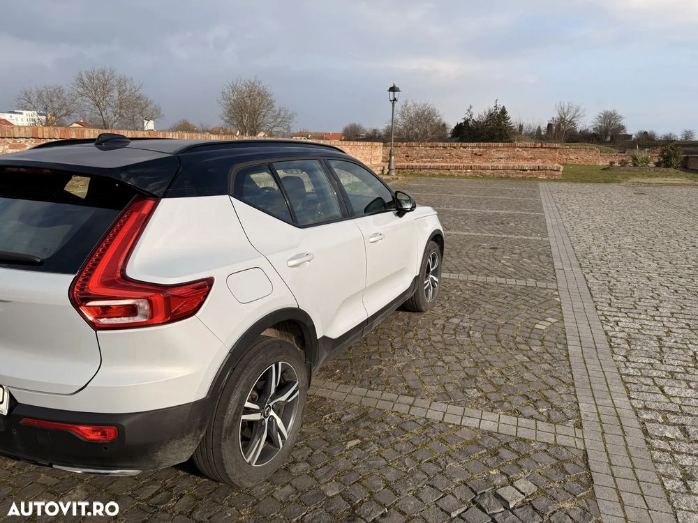 Volvo XC 40 - 4