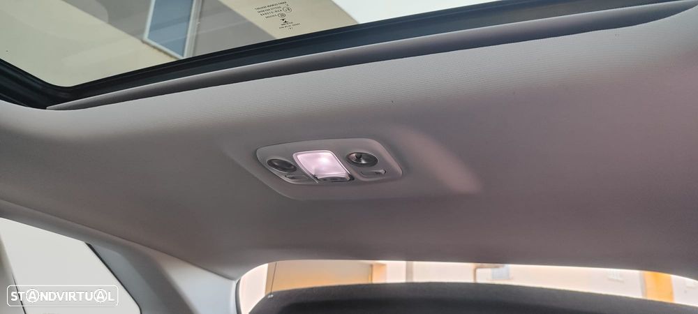 Peugeot 3008 1.6 BlueHDi GT Line Grip Control EAT6 - 19