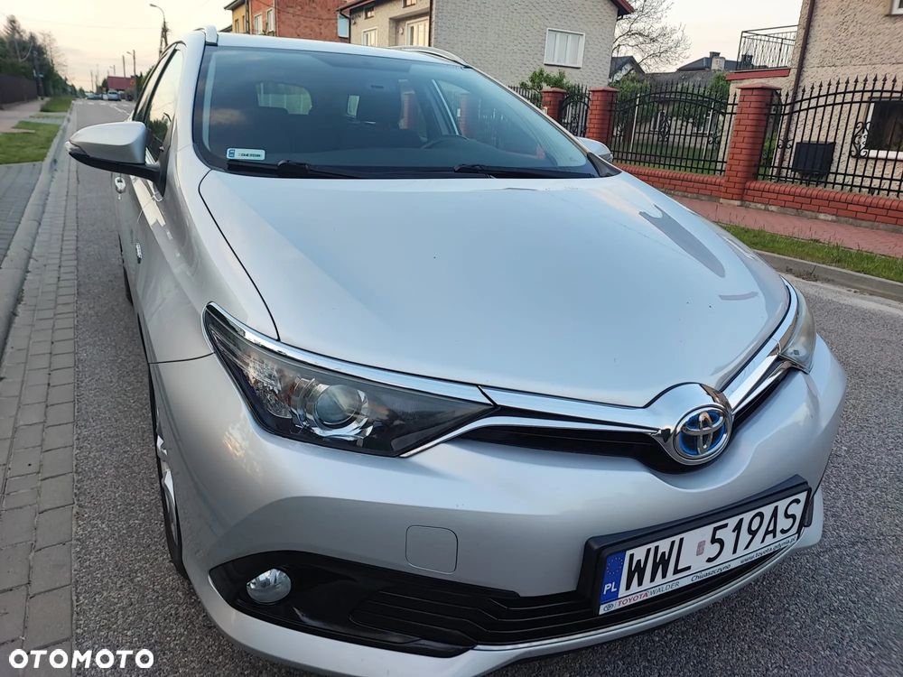 Toyota Auris Hybrid 135 Premium - 9