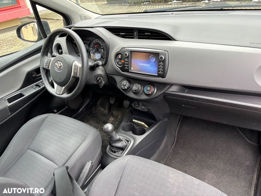 Toyota Yaris - 4
