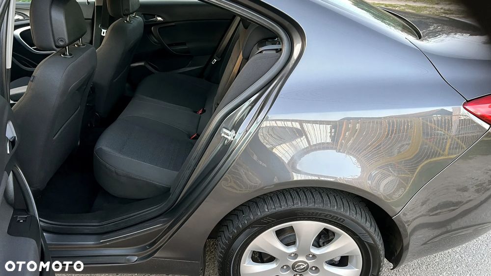 Opel Insignia 1.8 Cosmo - 25