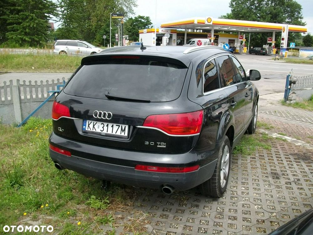 Audi Q7 - 4