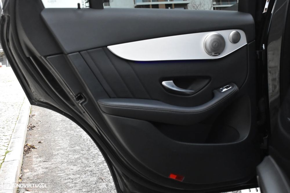 Mercedes-Benz GLC 300 e Coupe 4Matic 9G-TRONIC AMG Line - 55