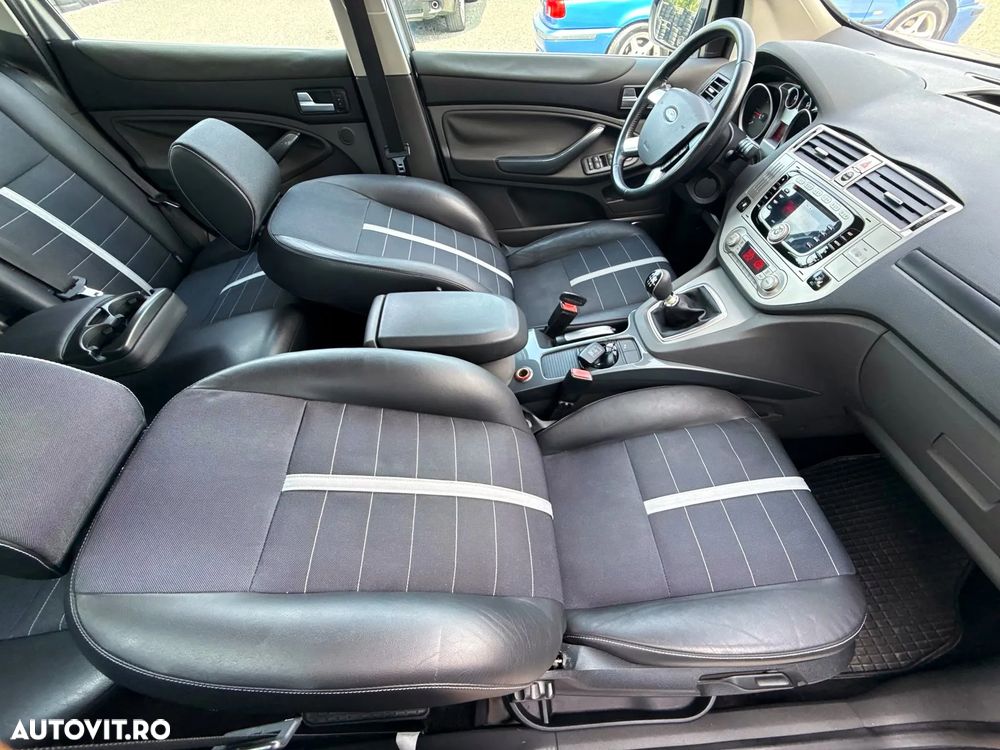 Ford Kuga 2.0 TDCi 2x4 Trend - 20