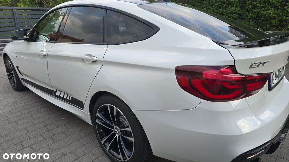 BMW 3GT 318d M Sport - 24
