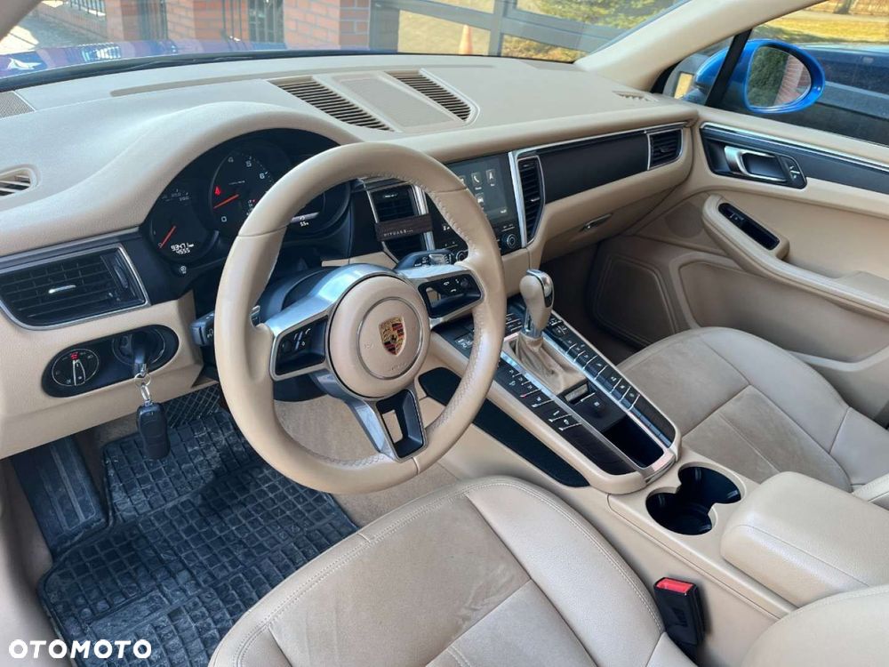 Porsche Macan - 8