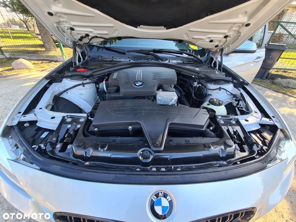 BMW Seria 3 - 16